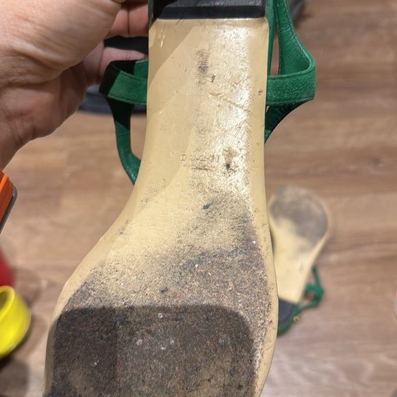 Gucci Green Suede Horsebit Sandals – Size [40] – Authentic” - Picture 7 of 9